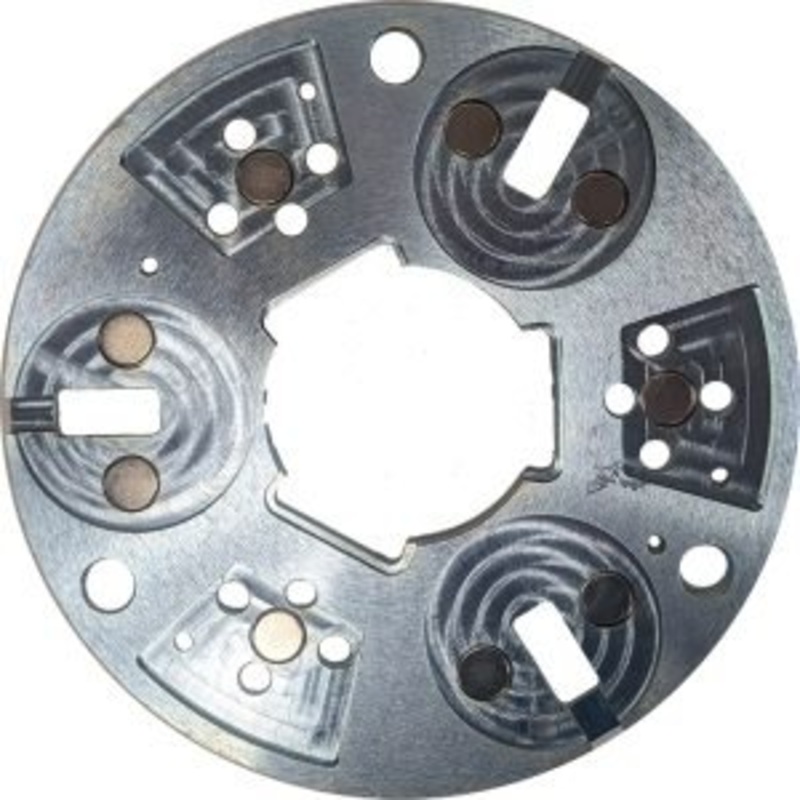 10.5 UNIVERSAL PLATE