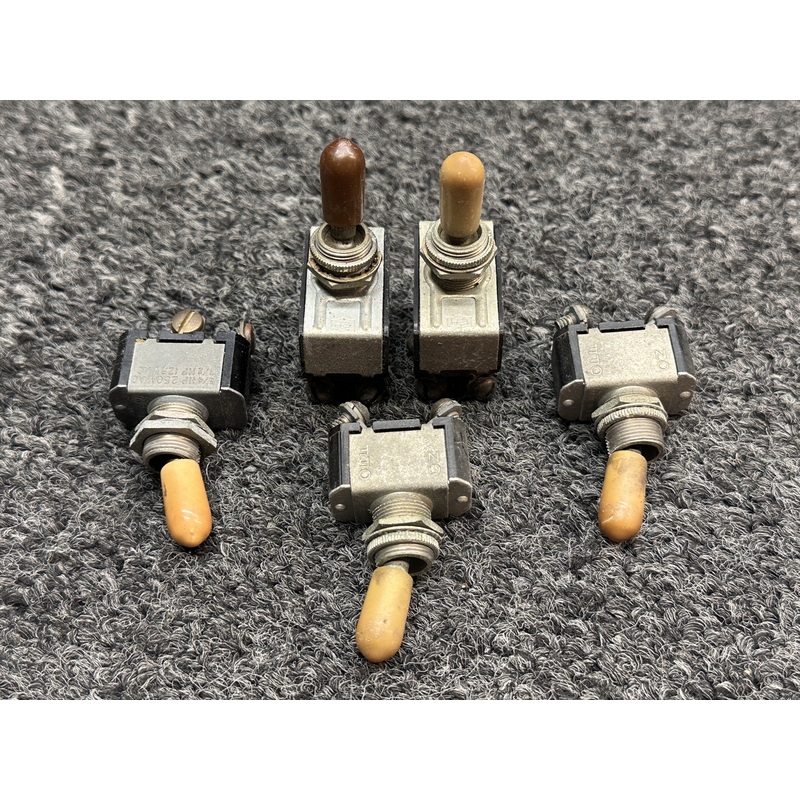 AN3027-2, AN3027-1 Cutler-Hammer Toggle Switches (Set of 5)