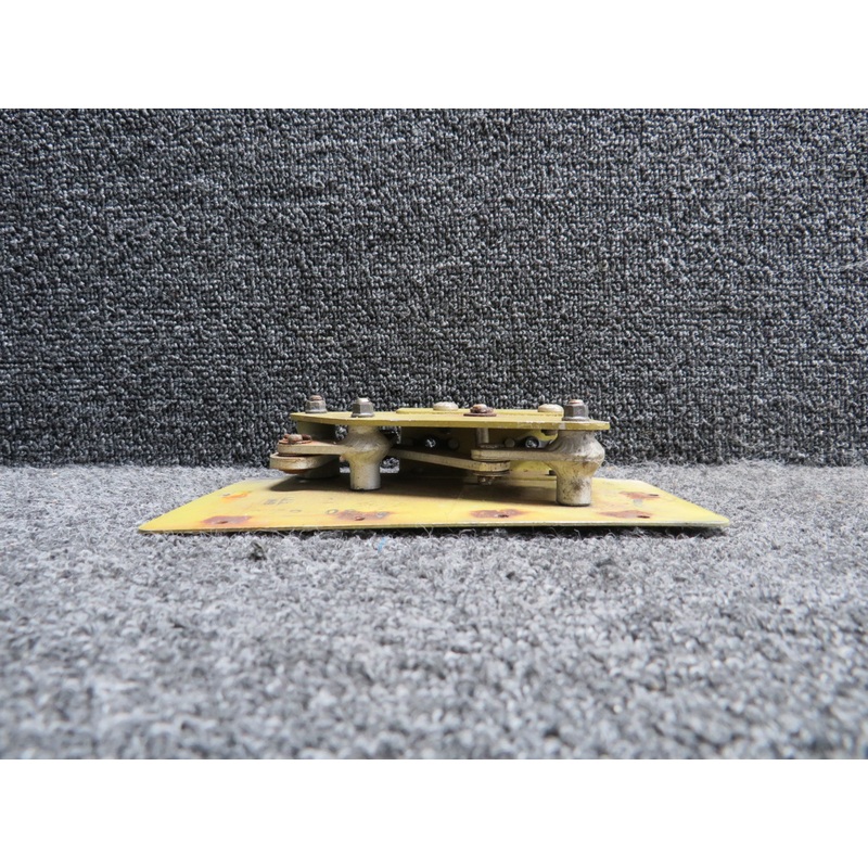 S205-1-072-01 (Alt: 1-072-03) Siai Marchetti Cabin Door Latch Assembly