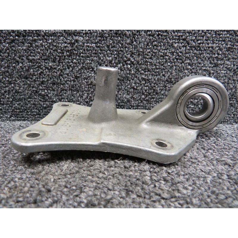 206-031-509-5 Bell 206 Drag Pin with Red Unserviceable Tag (Core)