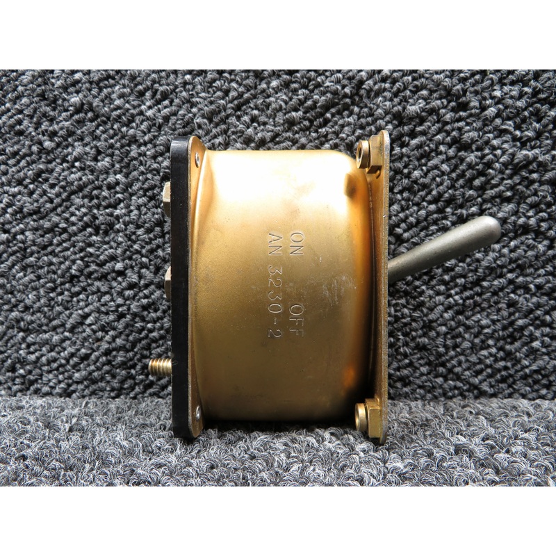 AN3230-2 Cutler-Hammer Toggle Circuit Breaker