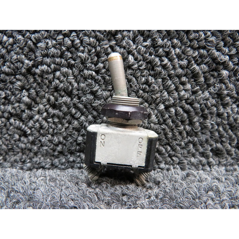 MS35058-22 (Alt: 8801K22) Cutler-Hammer Toggle Switch Assy