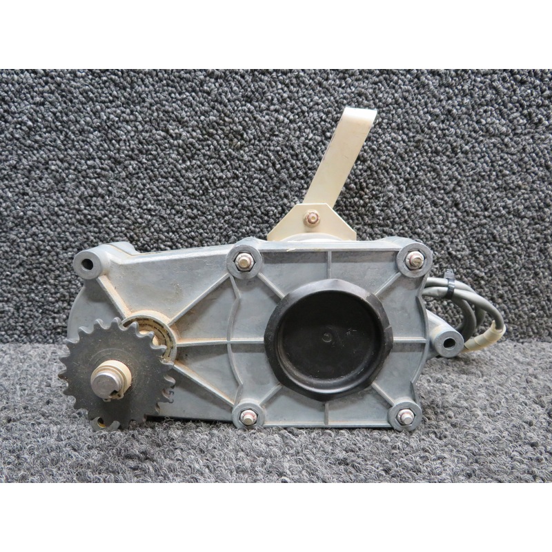 52-001-14 Astronautics P1-S Electric Servo (Volts: 14)