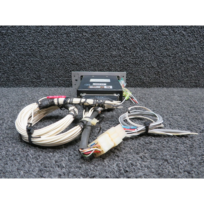 0117 S-Tec Autopilot Pitch Control Unit with Switch, Connector (Volts: 14)