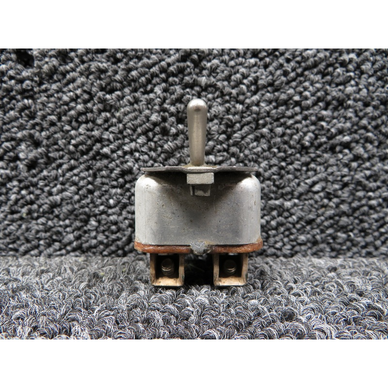 8701K14 (Alt: AN3023-2) Cutler-Hammer Maintained Toggle Switch