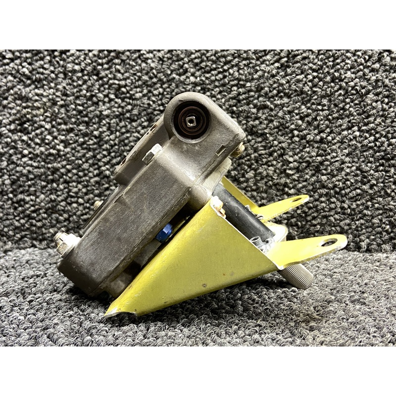 XW20345-275-50 (Alt: 555-356) Alco Windshield Wiper Converter w Mount