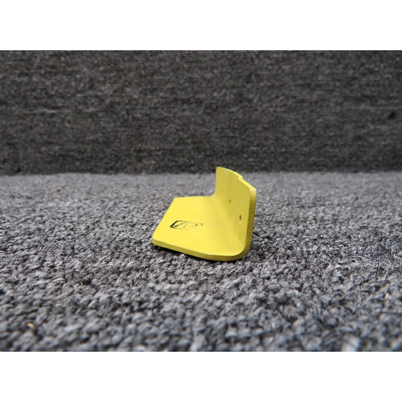 205-3-007-18 SIAI-Marchetti S205 Angle Flap Bracket Inbd Att. Right Side (NOS)