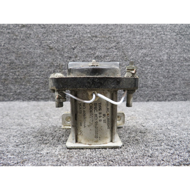 6041H144A Cutler-Hammer Type B6B Current Relay (Cracked Housing) (Volts: 28)