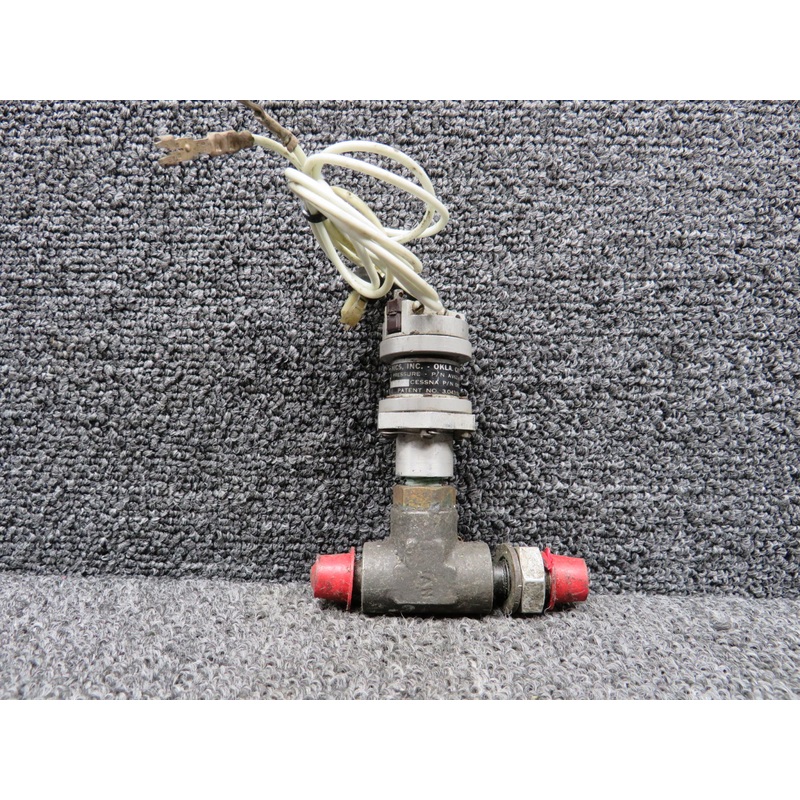 AV62-4000-4 (Alt: 0850452-8) Avionics Fuel Pressure Switch Assembly