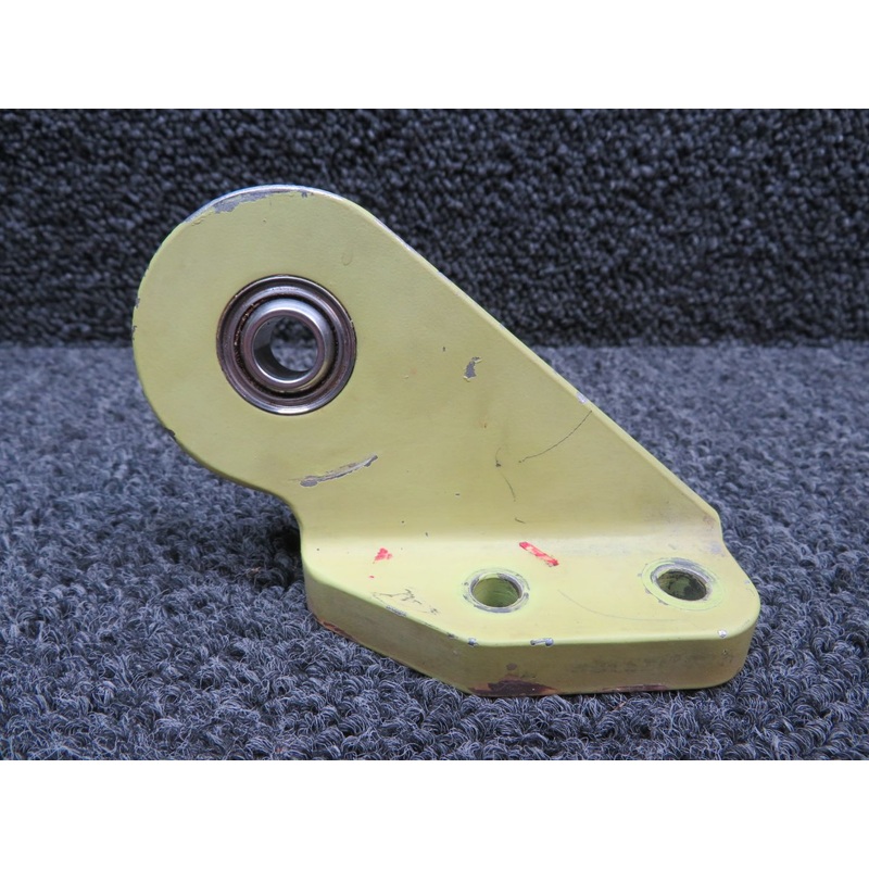 206-031-592-002 Bell 206B Fitting Assembly Aft RH