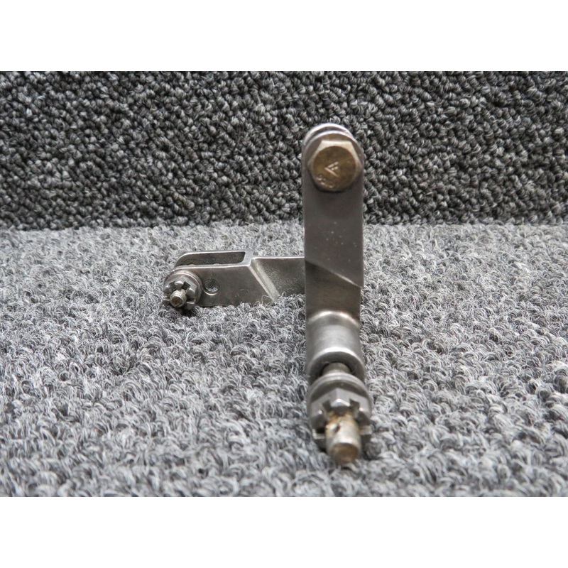 206-061-742-003 Bell 206B Droop Compensator Bellcrank