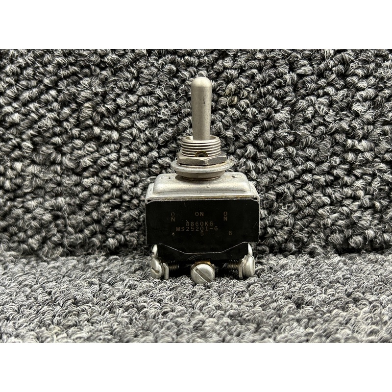 MS25201-6 Bell 206L-1 Three Position Reset Switch