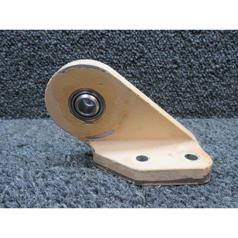 206-031-592-001 Bell 206B Fitting Assembly Aft LH
