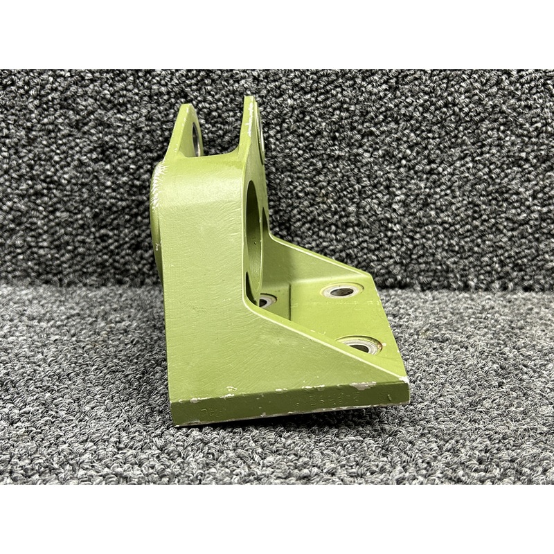 206-033-542-003 Bell 206L-1 Mast and Transmission Stop Mount RH