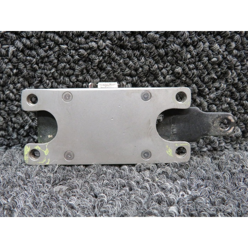 3474-19 Bell 206B LH Aft Cabin Door Latch Assembly Upper