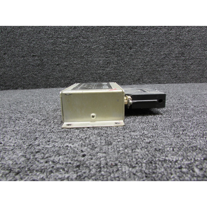 RS08-001 Northern Airborne Modular Remote Switch with Wire Connector (9-33V)