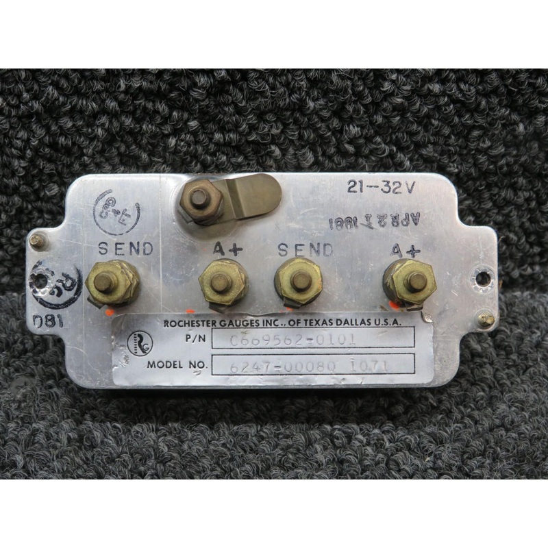 C669562-0101 Rochester 6247-00080 Dual Fuel Quantity Gauge Cluster (Volts: 21-32)