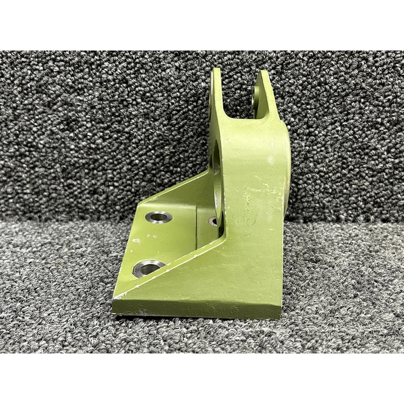 206-033-542-001 Bell 206L-1 Mast and Transmission Stop Mount LH