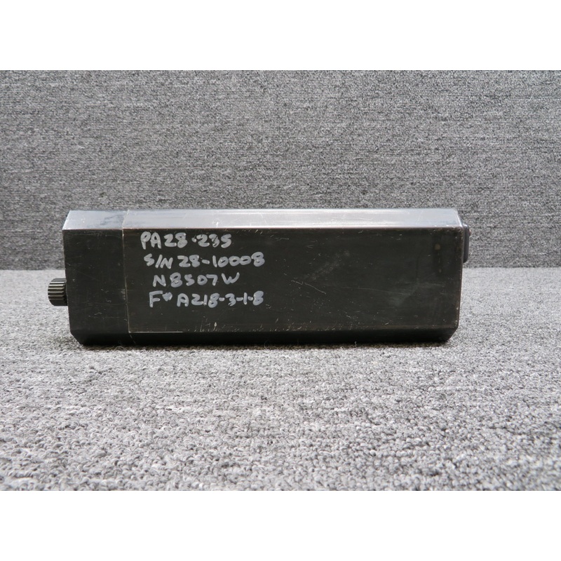 585032 RCA AVN-221 VHF NAV System