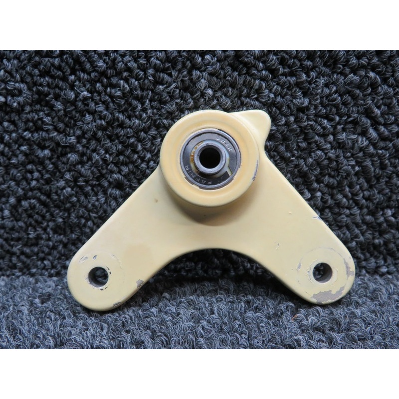 206-001-712-001 (Cast: 206-001-712-F101) Bell 206B Bellcrank Assembly