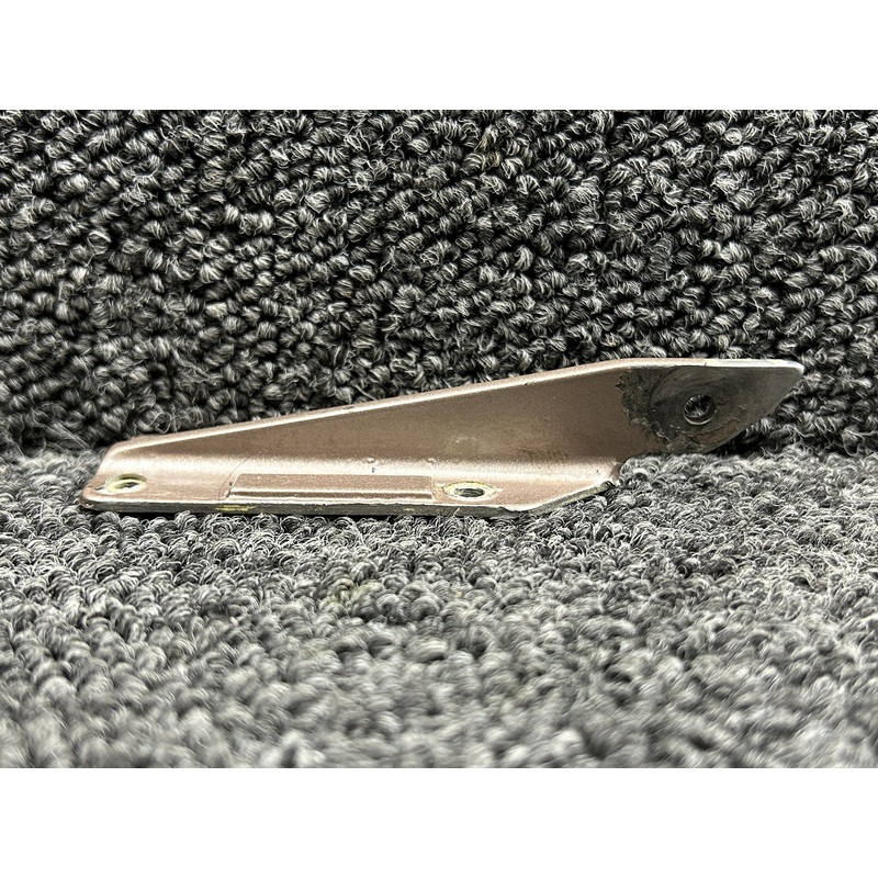 206-033-635-008 Bell 206L-1 Lower Aft Litter Door Hinge RH
