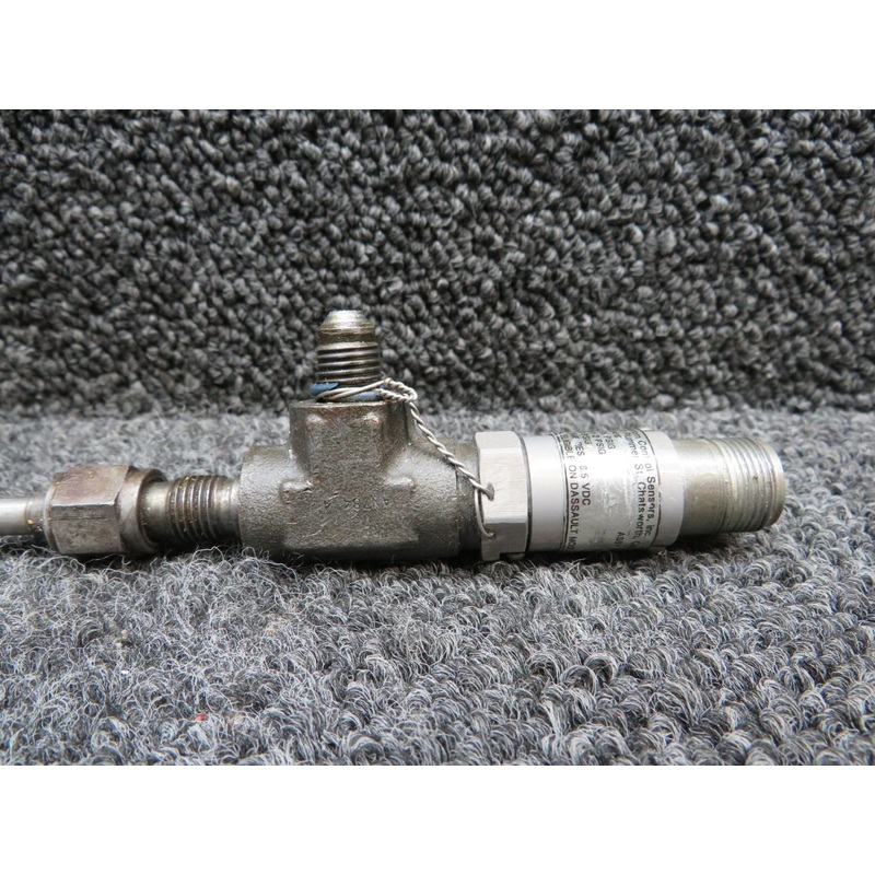 7G418 CCS Oil Pressure Switch Assembly (Volts: 28.5)