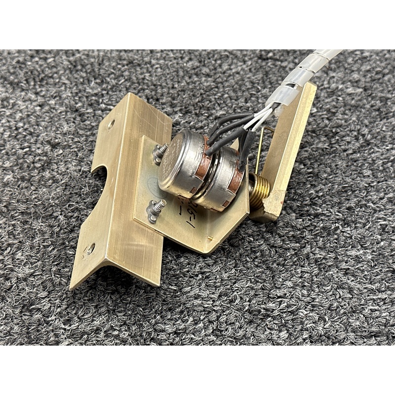 JD1N200P103UA Clarostat Aileron Trim Potentiometer Assembly