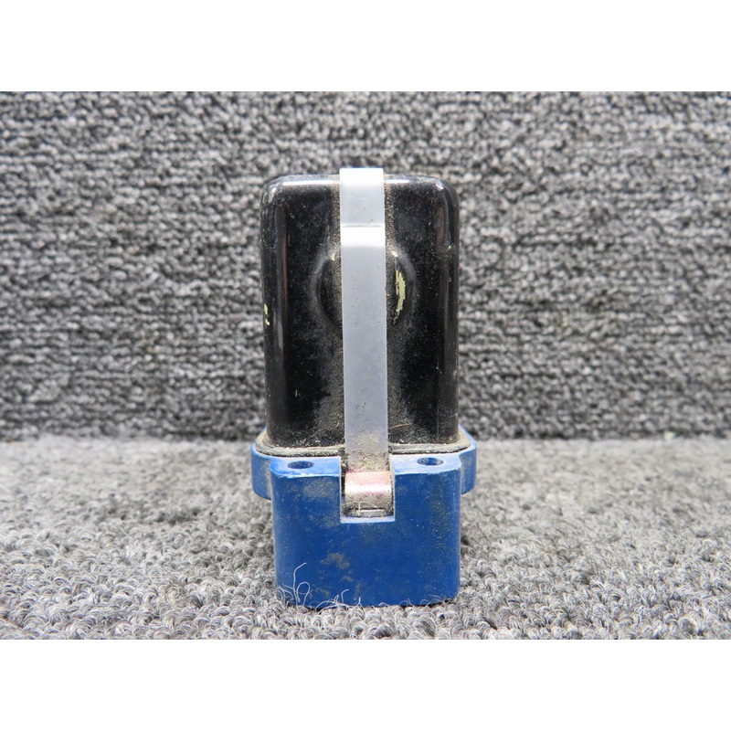 5945-99-105-7583 Hendrey D5900 Magnetic Switch (Volts: 28.5, Amps: 33)