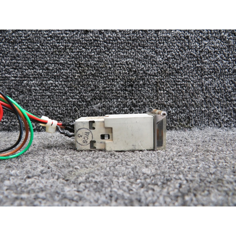 90-81401-006 West Coast GPWS Flap OVRD Annunciator Push Switch (Cut Connector)