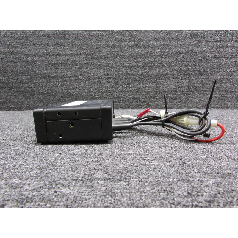 64200-000 Telex TC-200 Co-Pilot Intercom Unit (Missing Screws and Loose Face)