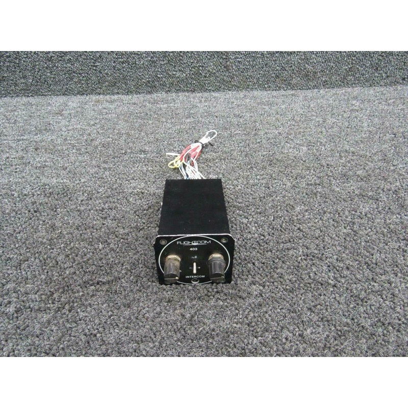 Piper PA32R-300 Flightcom 403 Intercom (Volts: 14)