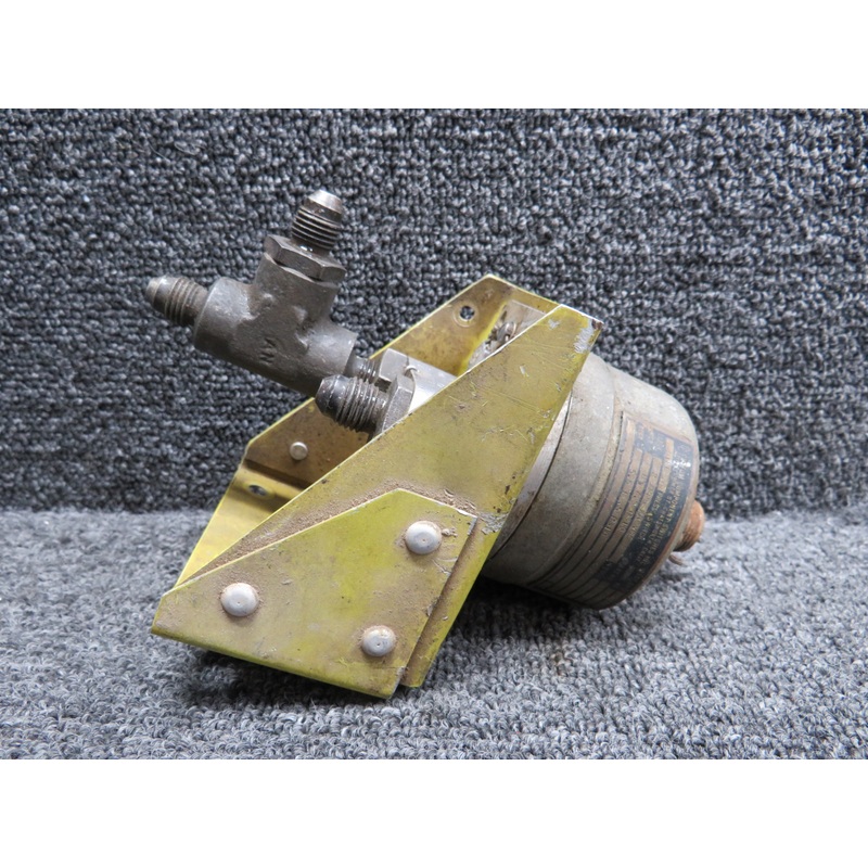 42D164 Custom Component Differential Pressure Switch with Bracket (Volts: 28)