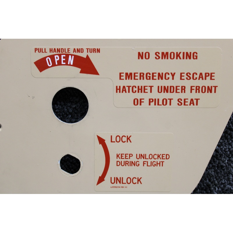 LA52116508 (Use: 2811101-4) Columbia LC41-550FG Cabin Door Access Panel RH