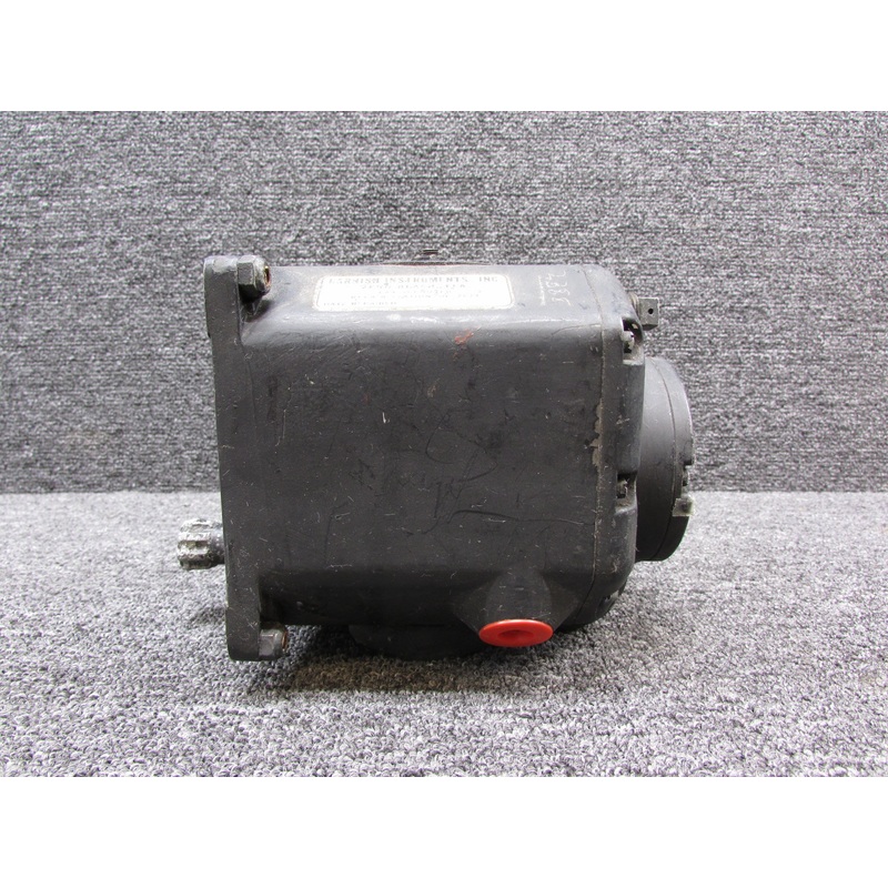 646050 (Alt: AN-5735-1) Electric Autolite Directional Gyro Indicator