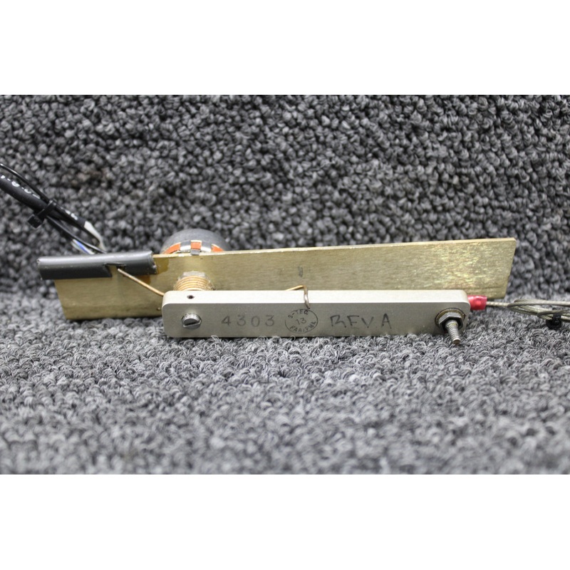 S-Tec 55X Flap Position Arm and Sensor Assembly