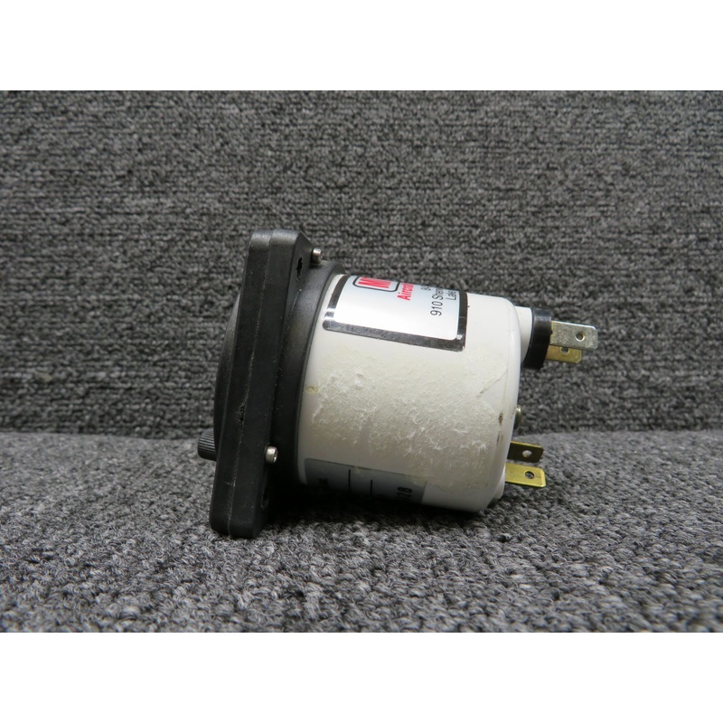 D1-312-5038 Mitchell 99500-ELT Quartz Clock (Worn Gasket) (Volts: 12-28)