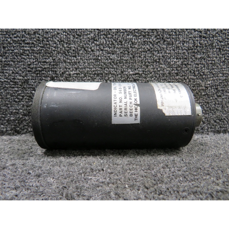 563-266 (Alt: 114-380009-5) Hickok Dual Oil Temp and Pressure Indicator