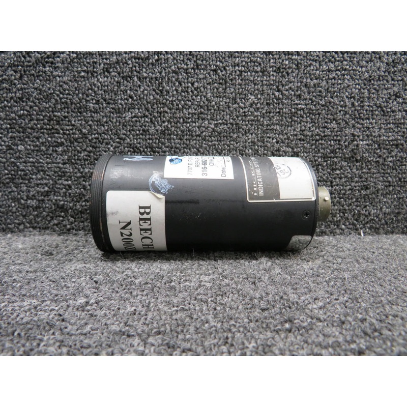 563-241 (Alt: 101-384122-5) Hickok Oil Temperature and Oil Pressure Indicator