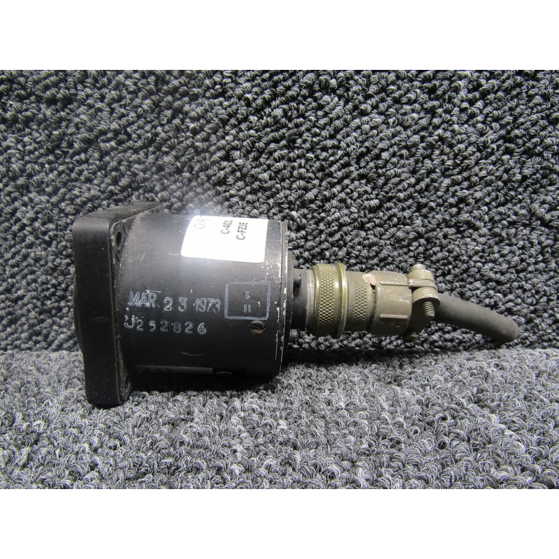 C665520-0101 Instruments Outside Air Temperature Indicator with Connector