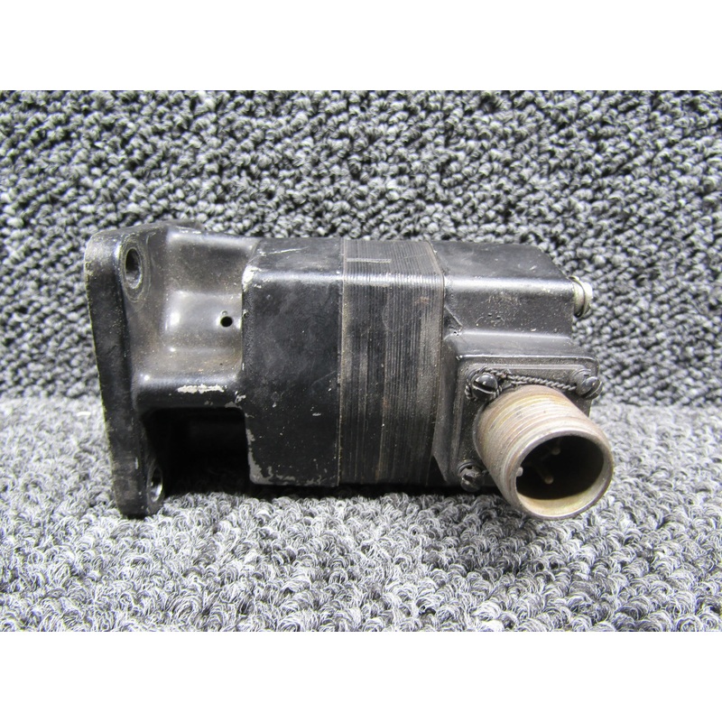 50-389057-1 (Alt: 2CM9AAH4) General Electric 2 Pole Tachometer Generator