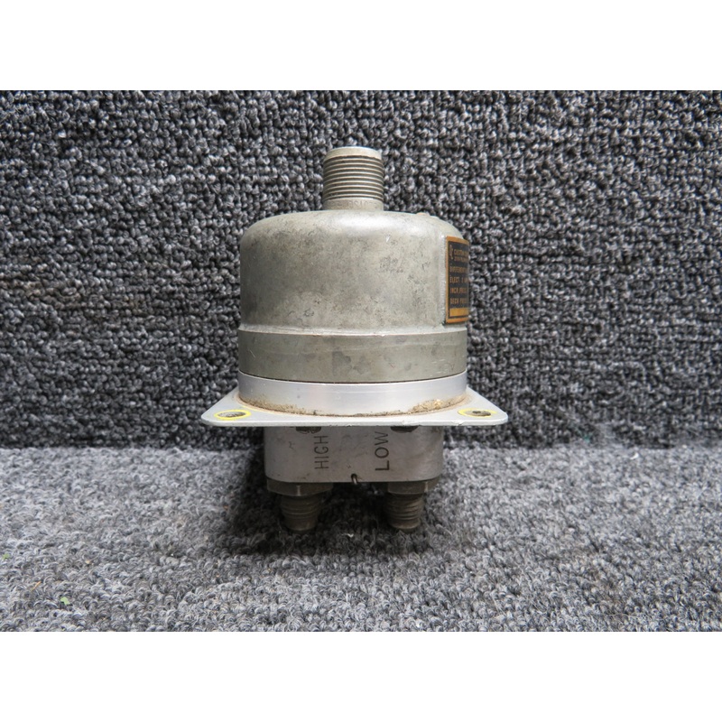 42D164 Custom Component Differential Pressure Switch (28V)