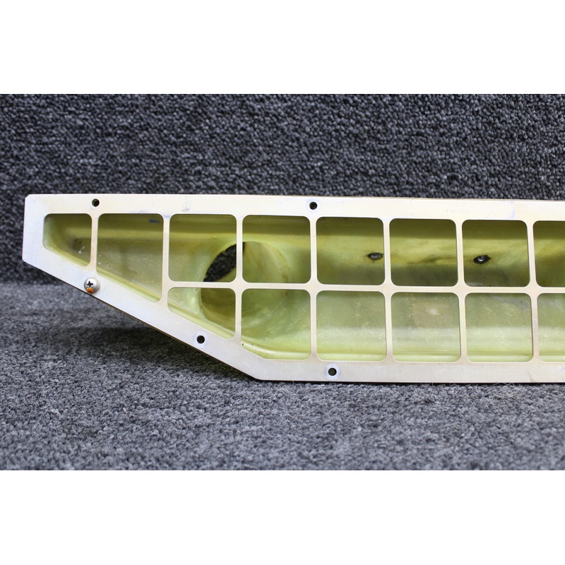 LC71844101 (Use: 2850106-2) Columbia LC41-550FG Turbo Air Filter Housing