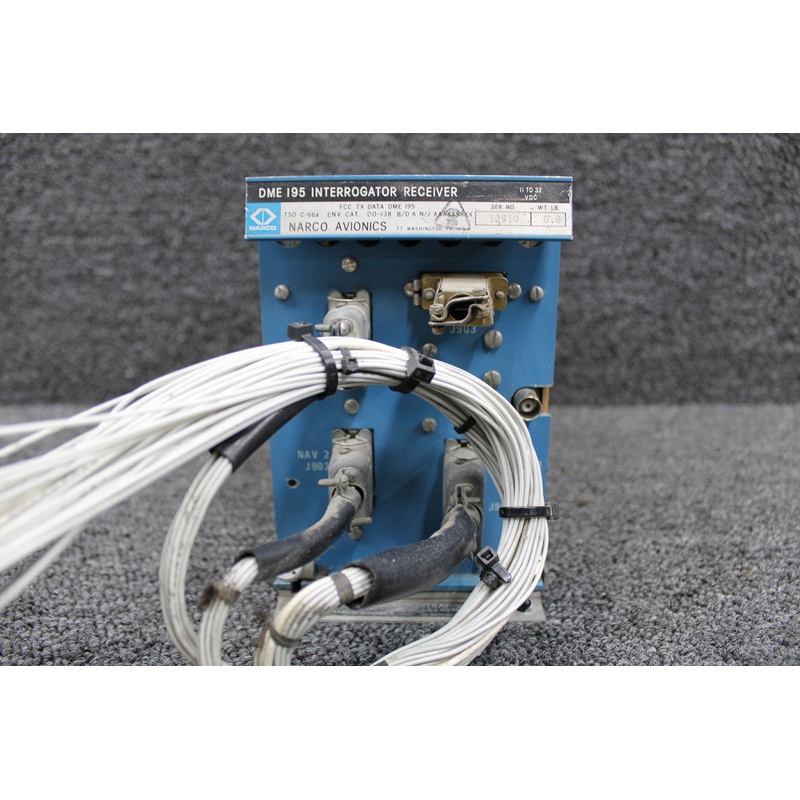 DME-195 Narco Interrogator Receiver Unit with Tray (Volts: 11-32)