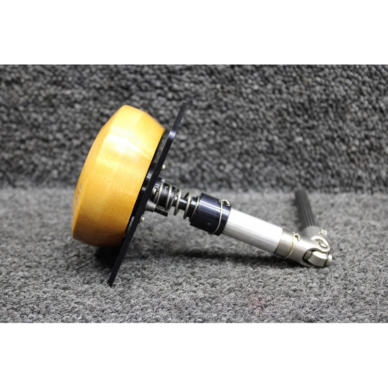 LA53282015 (Use: 2816100-5) Columbia LC41-550FG Fuel Selector Knob with Shaft
