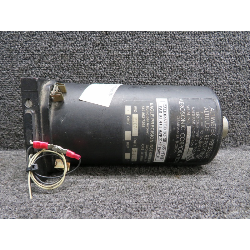 Aerosonic Dual Altimeter Indicator (Lighted) (Partial Data Plate) (Volts: 14-28)