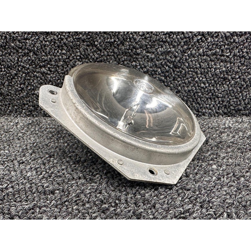 0523118-1, 0423542-6 General Electric Landing Light with Bracket