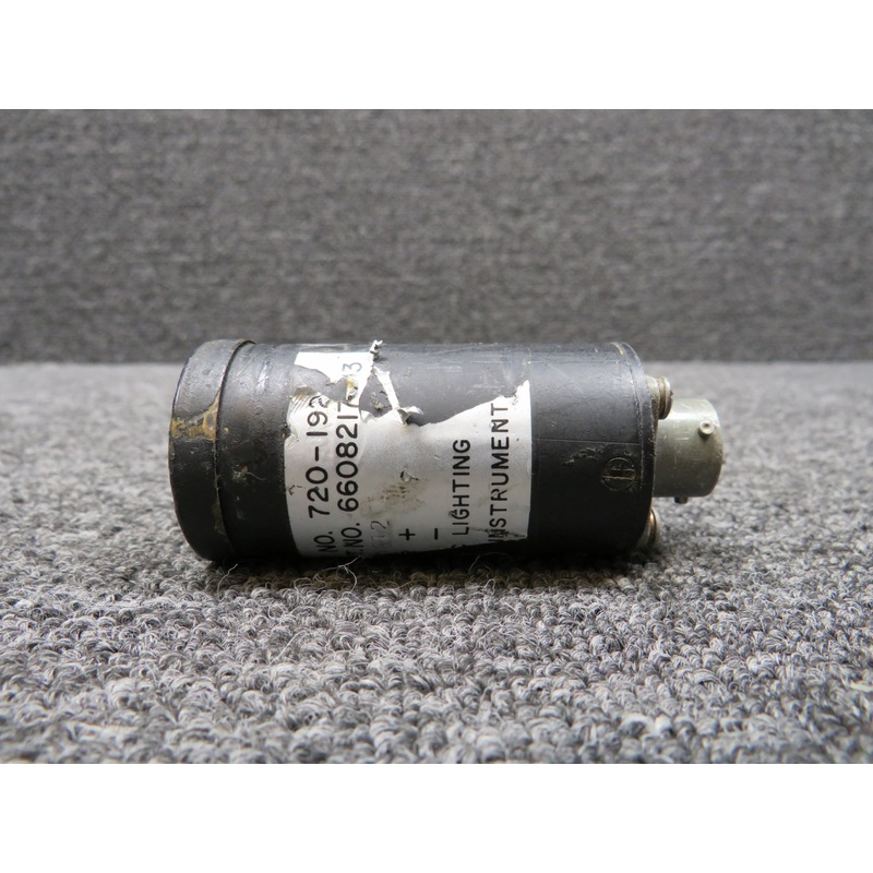 720-192 (Alt: 6608217-13) Hickock Pitch Trim Indicator (Worn, Loose Face Plate)