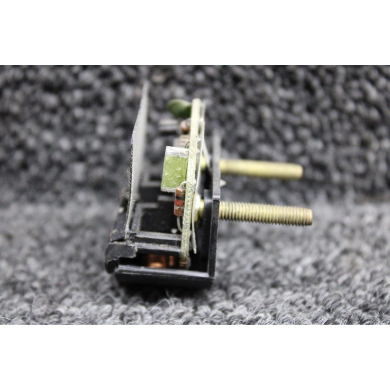 5-90328 Rochester Oil Pressure Indicator