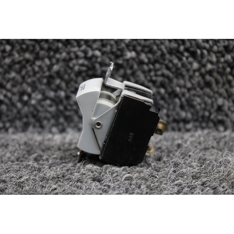 99377-002 (Use: 8911K578) Cutler Hammer Fuel Pump Rocker Switch (125V or 250V)