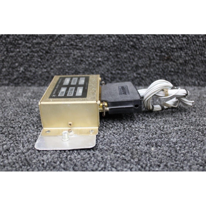 RS08-001 Northern Airborne Modular Remote Switch with Bracket (Volts: 9-33)